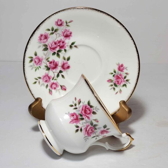 Royal Dover Teacup and Saucer Pink Roses Vintage - Picture 4 of 10